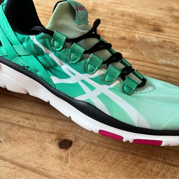 Asics Women’s NWT Gel-Fit Sana Cross Training Running Shoe Size 10 Green Pink - Picture 3 of 16